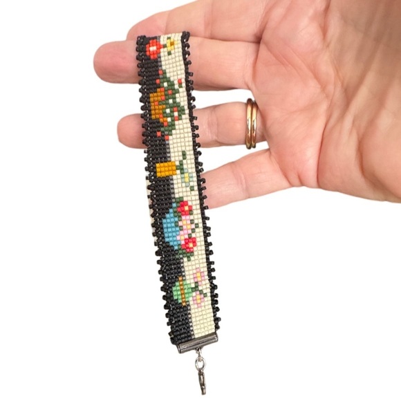 Handmade handcrafted potted flowers on black beaded loomed bracelet adjustable - Picture 6 of 10